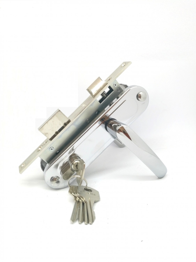 Фото Замок врезной цилиндровый с защёлкой в комплекте с ручкой ЗВ7-70.4-02 (хром), 5 кл.